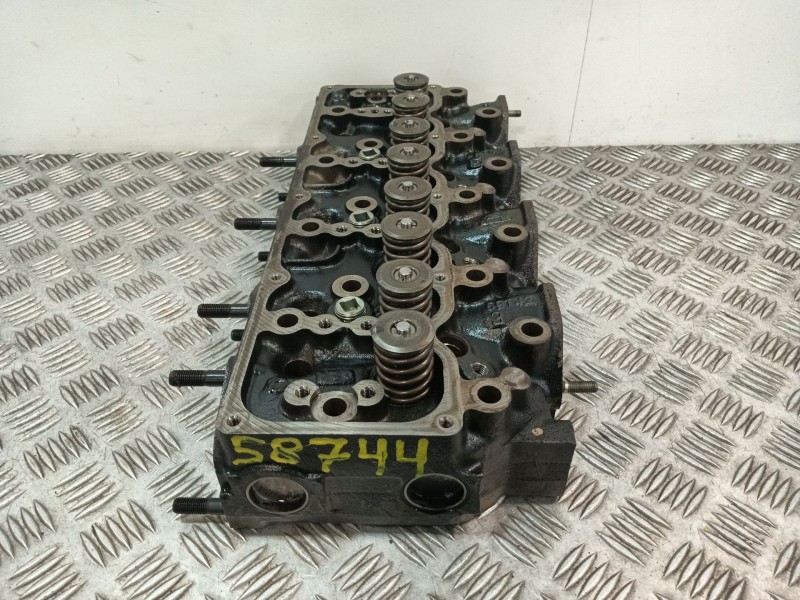 Recambio de culata para nissan trade 100 referencia OEM IAM 69T42  