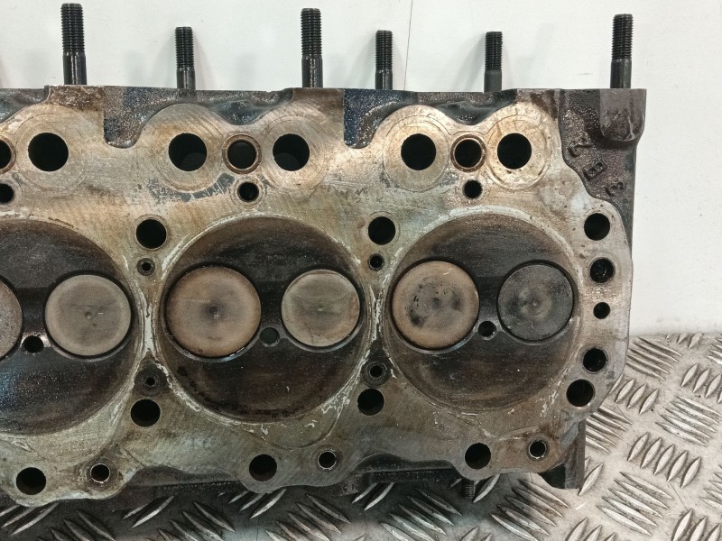 Recambio de culata para nissan trade 100 referencia OEM IAM 69T42  