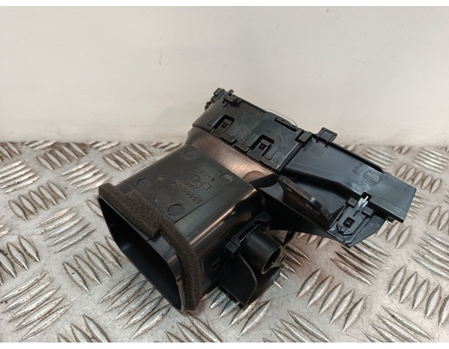 Recambio de rejilla aireadora para toyota c-hr (_x1_) 1.8 hybrid (zyx10_, zyx11_) referencia OEM IAM 55660F4010  