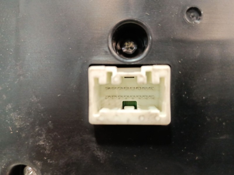 Recambio de mando climatizador para mazda 3 lim. (bl) referencia OEM IAM BBP361190K 40121K4000 