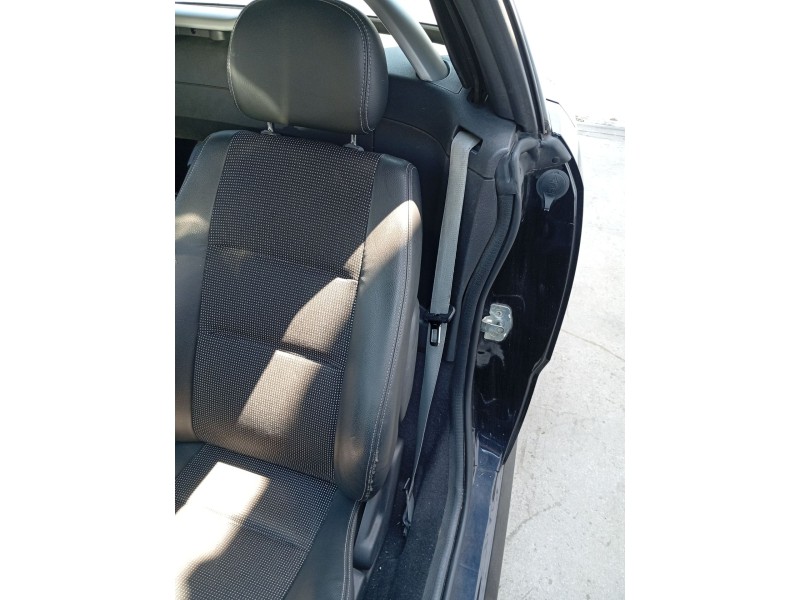 Recambio de cinturon seguridad delantero izquierdo para opel tigra twintop (x04) 1.8 (r97) referencia OEM IAM 93164427  