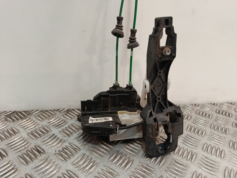 Recambio de cerradura puerta delantera izquierda para hyundai i30 (fd) 1.4 referencia OEM IAM A045035  