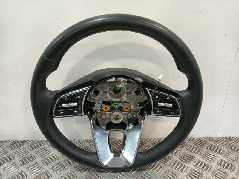 Recambio de volante para kia xceed (cd) 1.5 t-gdi mhev referencia OEM IAM 6440388 649992800A 