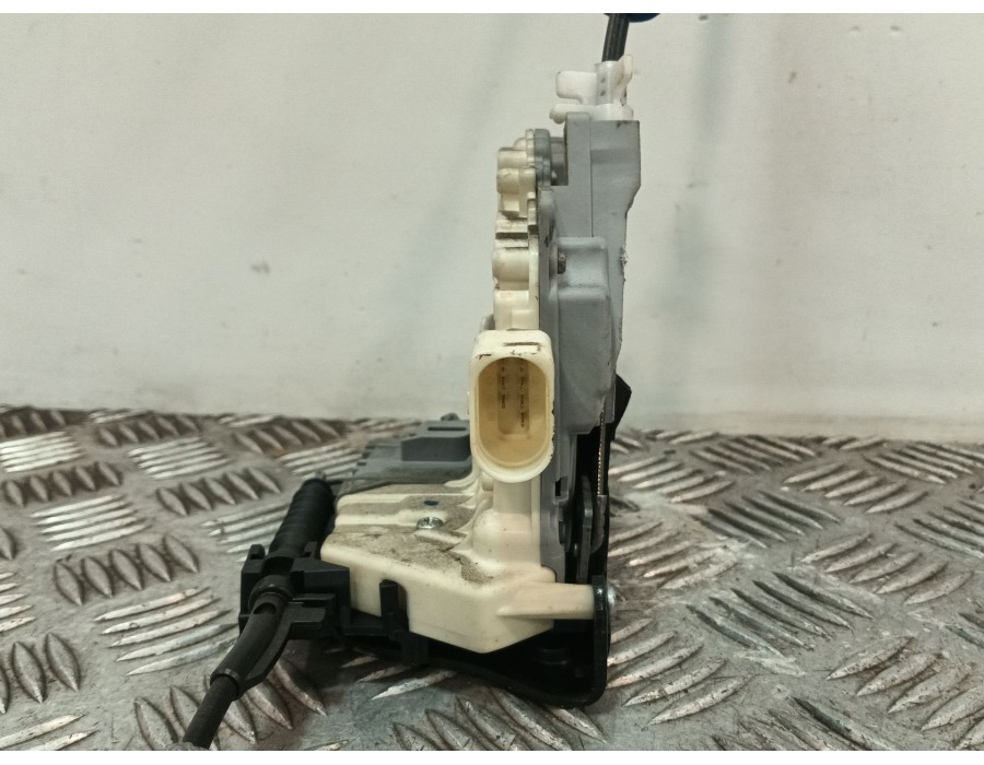 Recambio de cerradura puerta trasera derecha para volkswagen tiguan (5n_) 1.4 tsi 4motion referencia OEM IAM 3C4839016B 3C483901