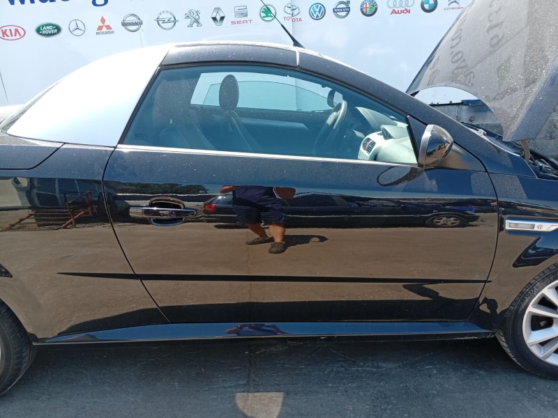 Recambio de puerta delantera derecha para opel tigra twintop (x04) 1.8 (r97) referencia OEM IAM 93164198  