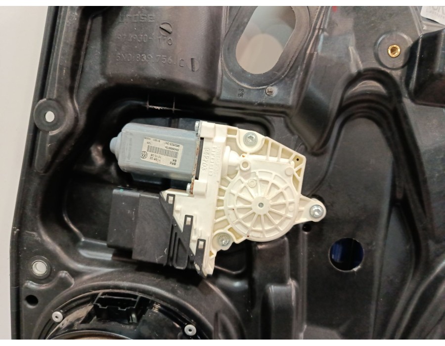 Recambio de elevalunas trasero derecho para volkswagen tiguan (5n_) 1.4 tsi 4motion referencia OEM IAM 5N0839462A 5N0839730F 5N0