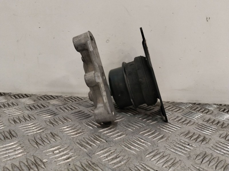 Recambio de soporte motor para seat toledo (kg3) 1.6 tdi referencia OEM IAM 6Q0199185AA  