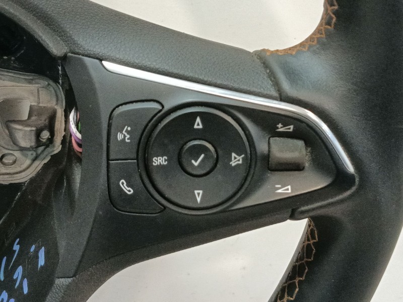 Recambio de volante para opel crossland x / crossland (p17, p2qo) 1.2 (75) referencia OEM IAM 34206806A  