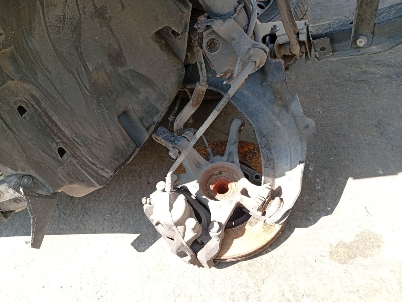 Recambio de mangueta delantera derecha para renault captur i (j5_, h5_) 1.5 dci 90 referencia OEM IAM 400146736R  