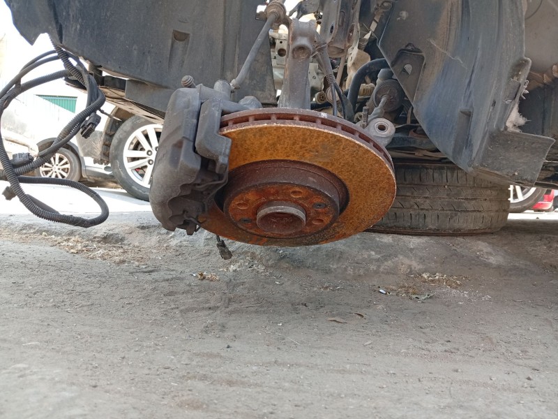 Recambio de mangueta delantera izquierda para renault captur i (j5_, h5_) 1.5 dci 90 referencia OEM IAM 400159304R  