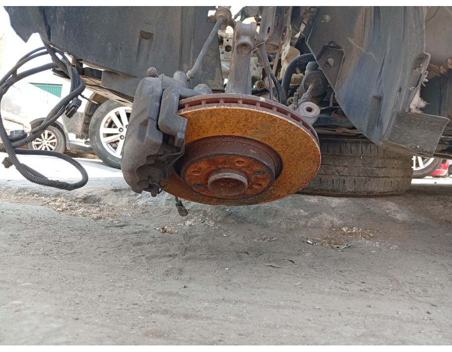 Recambio de mangueta delantera izquierda para renault captur i (j5_, h5_) 1.5 dci 90 referencia OEM IAM 400159304R  