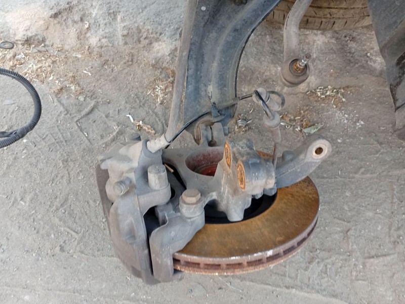 Recambio de mangueta delantera izquierda para renault captur i (j5_, h5_) 1.5 dci 90 referencia OEM IAM 400159304R  