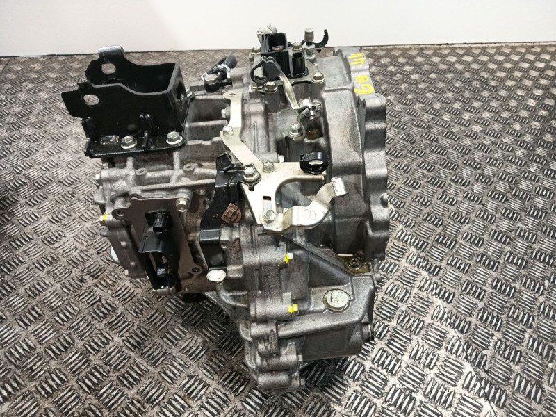 Recambio de caja cambios para toyota yaris (_p13_) 1.5 hybrid (nhp130_) referencia OEM IAM 1LM  