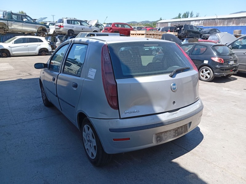 fiat punto (188_) del año 2005