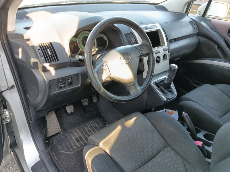toyota corolla verso (zer_, zze12_, r1_) del año 2006