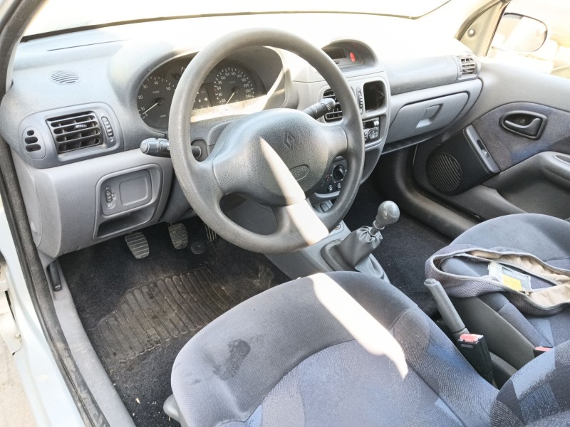 renault clio ii (bb_, cb_) del año 1999