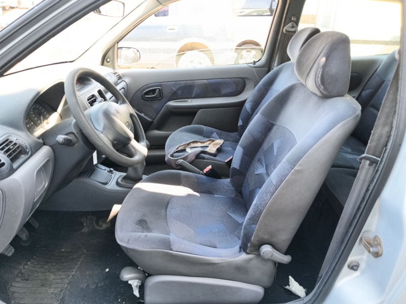 renault clio ii (bb_, cb_) del año 1999