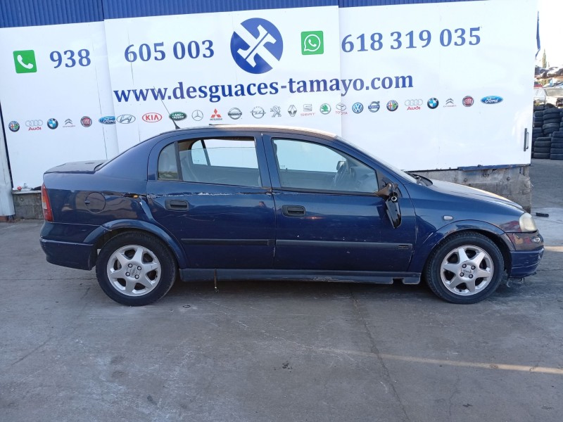 opel astra g sedán (t98) del año 2001