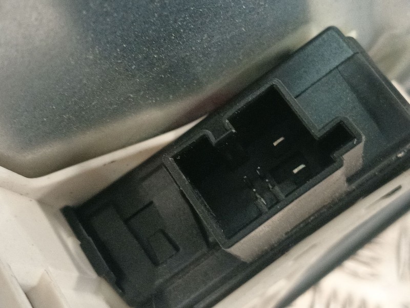 Recambio de elevalunas delantero derecho para skoda yeti (5l) 1.2 tsi referencia OEM IAM 5L0837402 5L0837462 8K0959812