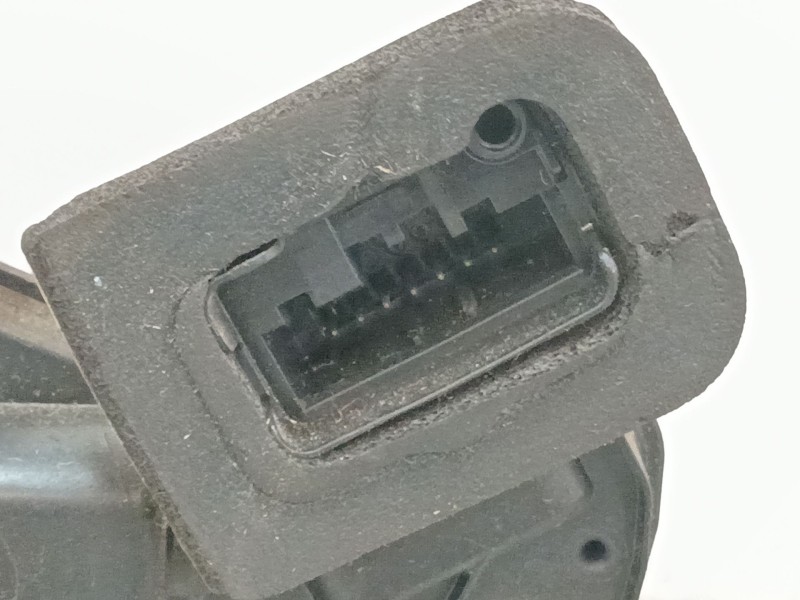 Recambio de cerradura puerta delantera derecha para skoda yeti (5l) 1.2 tsi referencia OEM IAM 5K1837016B  