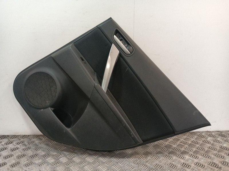 Recambio de guarnecido puerta trasera derecha para mazda 3 lim. (bl) referencia OEM IAM BBM46853Z BBM45281B BBM46853X