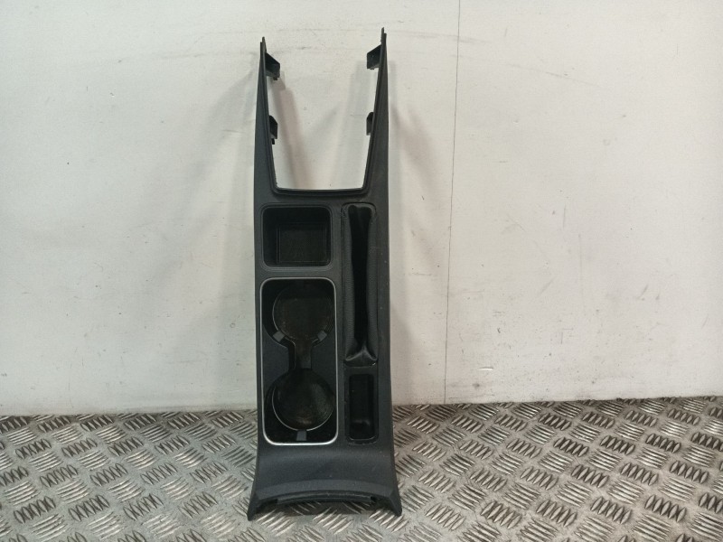 Recambio de consola central para ford ecosport 1.0 ecoboost referencia OEM IAM GN15A044K15 GN15A044L49A 