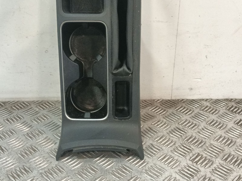 Recambio de consola central para ford ecosport 1.0 ecoboost referencia OEM IAM GN15A044K15 GN15A044L49A 