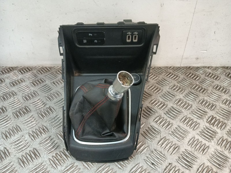 Recambio de pomo palanca cambio para ford ecosport 1.0 ecoboost referencia OEM IAM GN15A044H96  