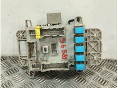 Recambio de caja reles / fusibles para toyota rav 4 (a2) 2.0 turbodiesel cat referencia OEM IAM 8198050030  