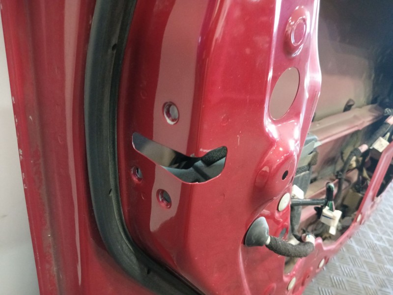 Recambio de puerta delantera izquierda para mazda 3 lim. (bl) referencia OEM IAM BBY95902X  