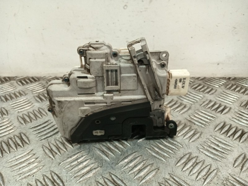 Recambio de cerradura puerta delantera izquierda para volkswagen passat b6 (3c2) 2.0 tdi 16v referencia OEM IAM 3C1837015B  