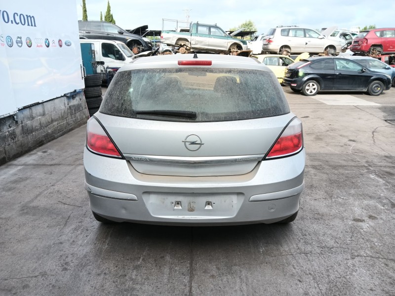 opel astra h (a04) del año 2006