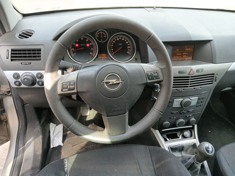 opel astra h (a04) del año 2006