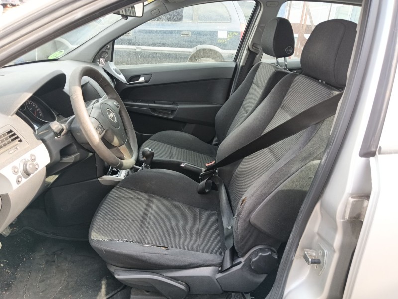opel astra h (a04) del año 2006
