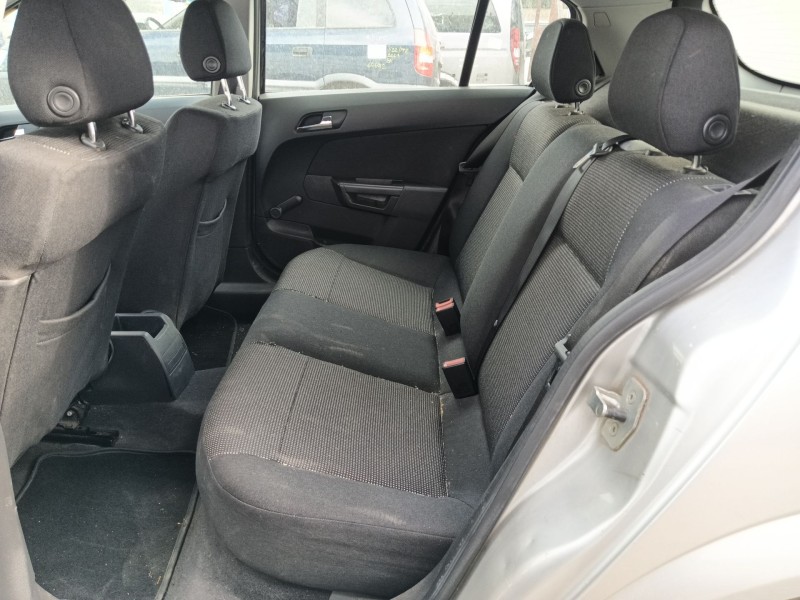 opel astra h (a04) del año 2006