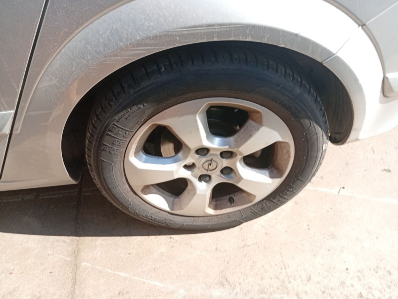Recambio de mangueta trasera izquierda para opel astra h (a04) 1.6 (l48) referencia OEM IAM 13153098  
