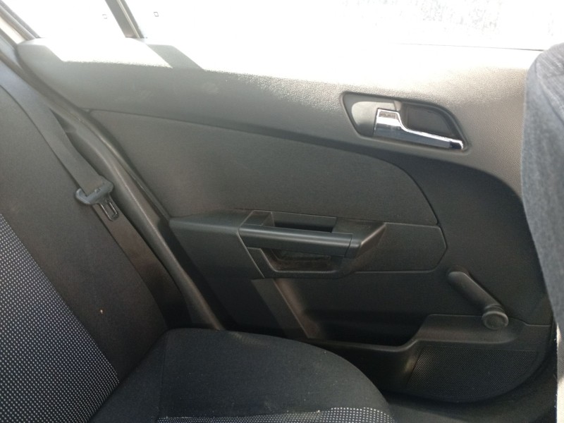Recambio de guarnecido puerta trasera izquierda para opel astra h (a04) 1.6 (l48) referencia OEM IAM 13177101  