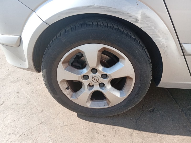 Recambio de mangueta trasera derecha para opel astra h (a04) 1.6 (l48) referencia OEM IAM 13153098  