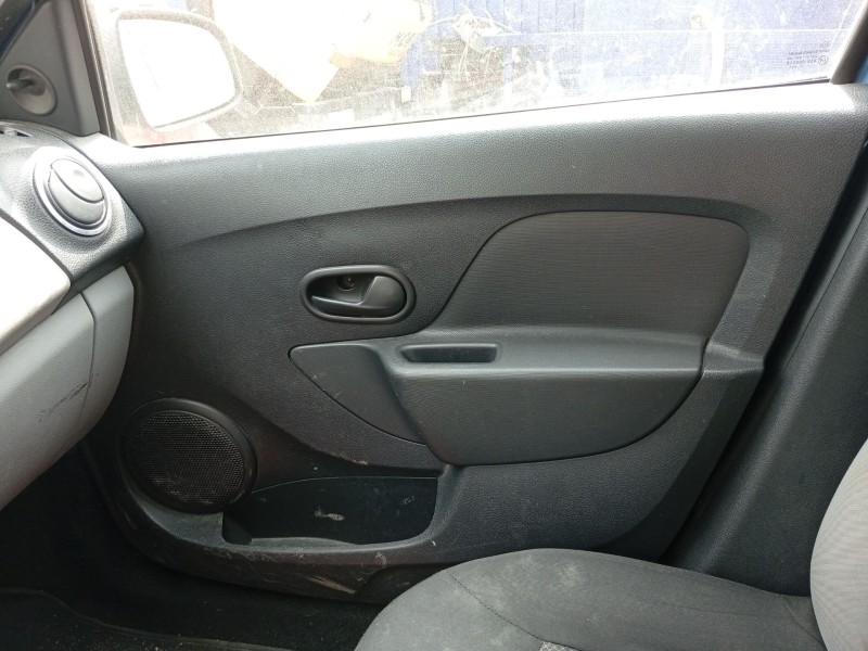 Recambio de guarnecido puerta delantera derecha para dacia sandero ii (b8_) tce 90 lpg (b8m1) referencia OEM IAM 809086151R  