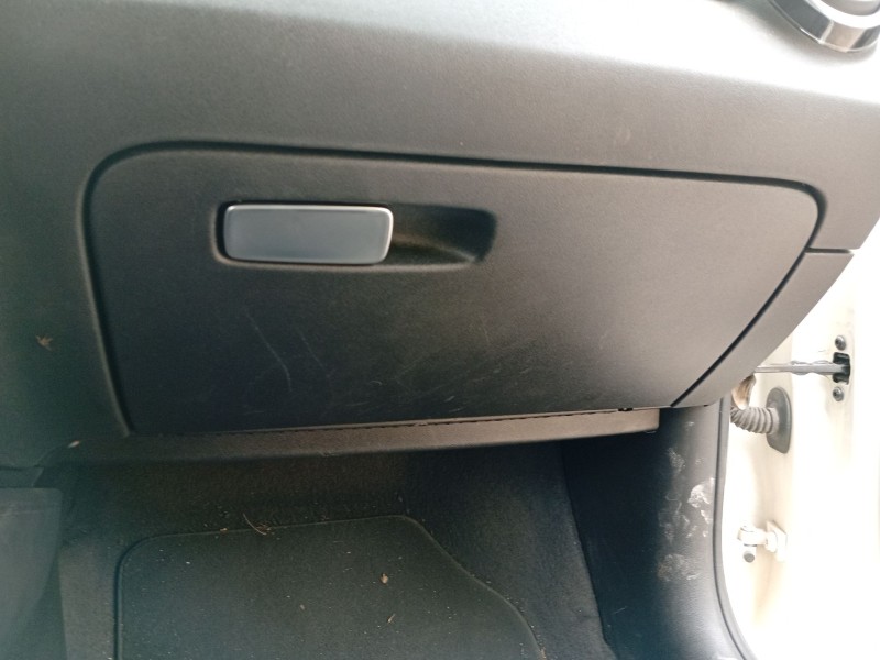 Recambio de guantera para audi a1 (8x1, 8xk) 1.6 tdi referencia OEM IAM 8X1857035B  