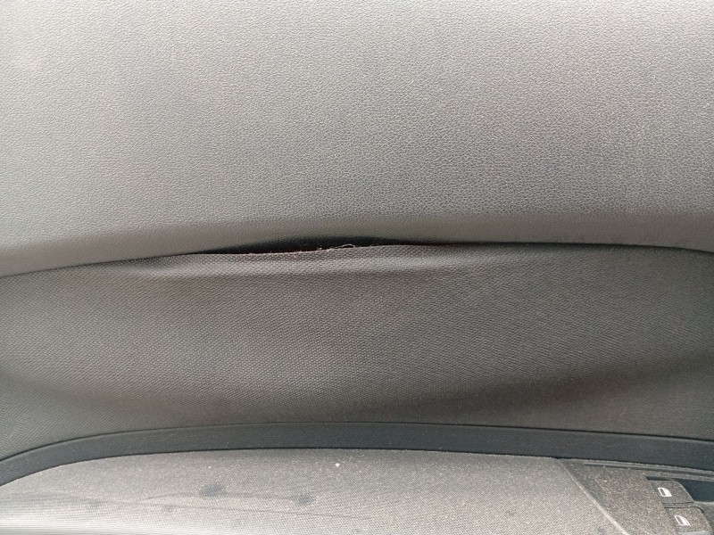 Recambio de guarnecido puerta delantera izquierda para audi a1 (8x1, 8xk) 1.6 tdi referencia OEM IAM 8X3867117  