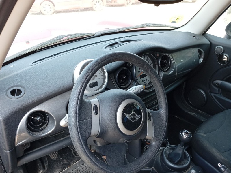 Recambio de salpicadero para mini mini (r50, r53) one referencia OEM IAM 51457128609  
