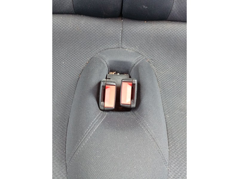 Recambio de enganche cinturon trasero derecho para mini mini (r50, r53) one referencia OEM IAM 5321261A  