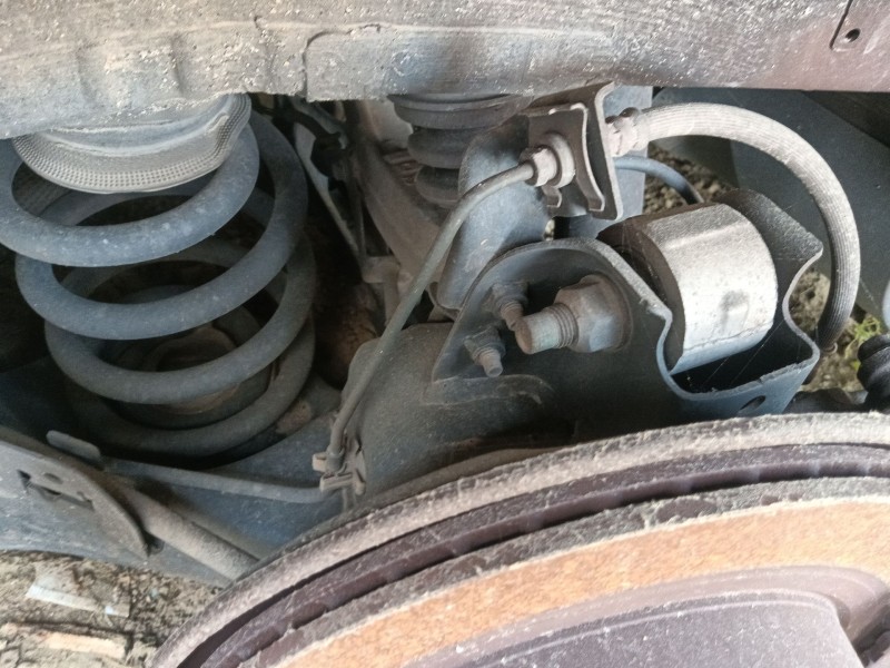 Recambio de mangueta trasera izquierda para nissan qashqai i (j10, nj10) 2.0 dci referencia OEM IAM 43202JG01A  