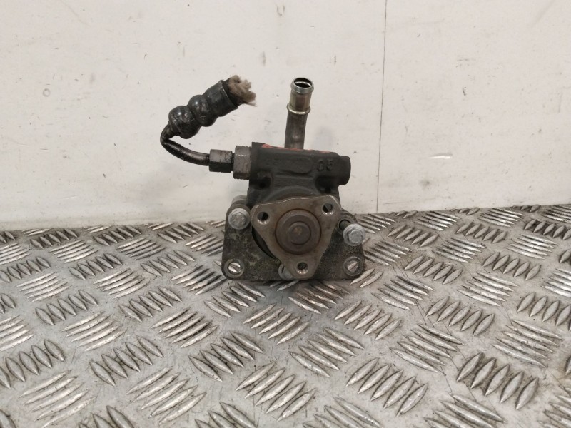 Recambio de bomba direccion para land rover discovery ii (l318) 2.5 td5 4x4 referencia OEM IAM HE1205082  