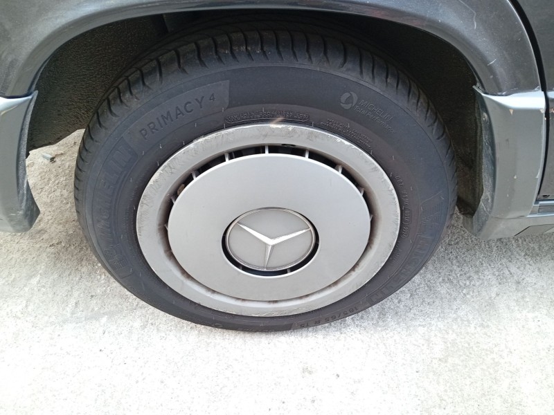 Recambio de mangueta trasera derecha para mercedes-benz 190 (w201) e 2.0 (201.024) referencia OEM IAM 2013574305  