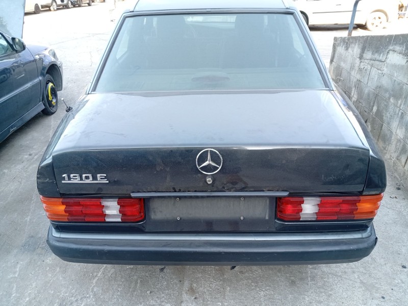 Recambio de porton trasero para mercedes-benz 190 (w201) e 2.0 (201.024) referencia OEM IAM A2017500275  