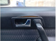 Recambio de guarnecido puerta delantera derecha para mercedes-benz 190 (w201) e 2.0 (201.024) referencia OEM IAM A2017201270   2