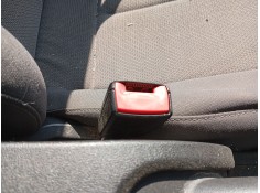 Recambio de enganche cinturon delantero izquierdo para seat leon (1p1) 1.4 tsi referencia OEM IAM 5P0857755E  