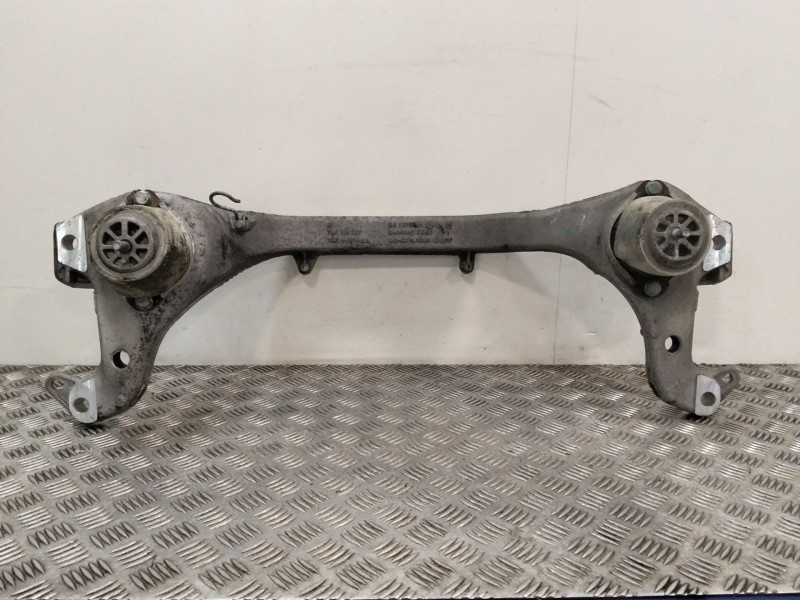 Recambio de puente delantero para volkswagen touareg (7la) referencia OEM IAM 7L6199207  